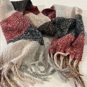 Women’s Winter Scarf
